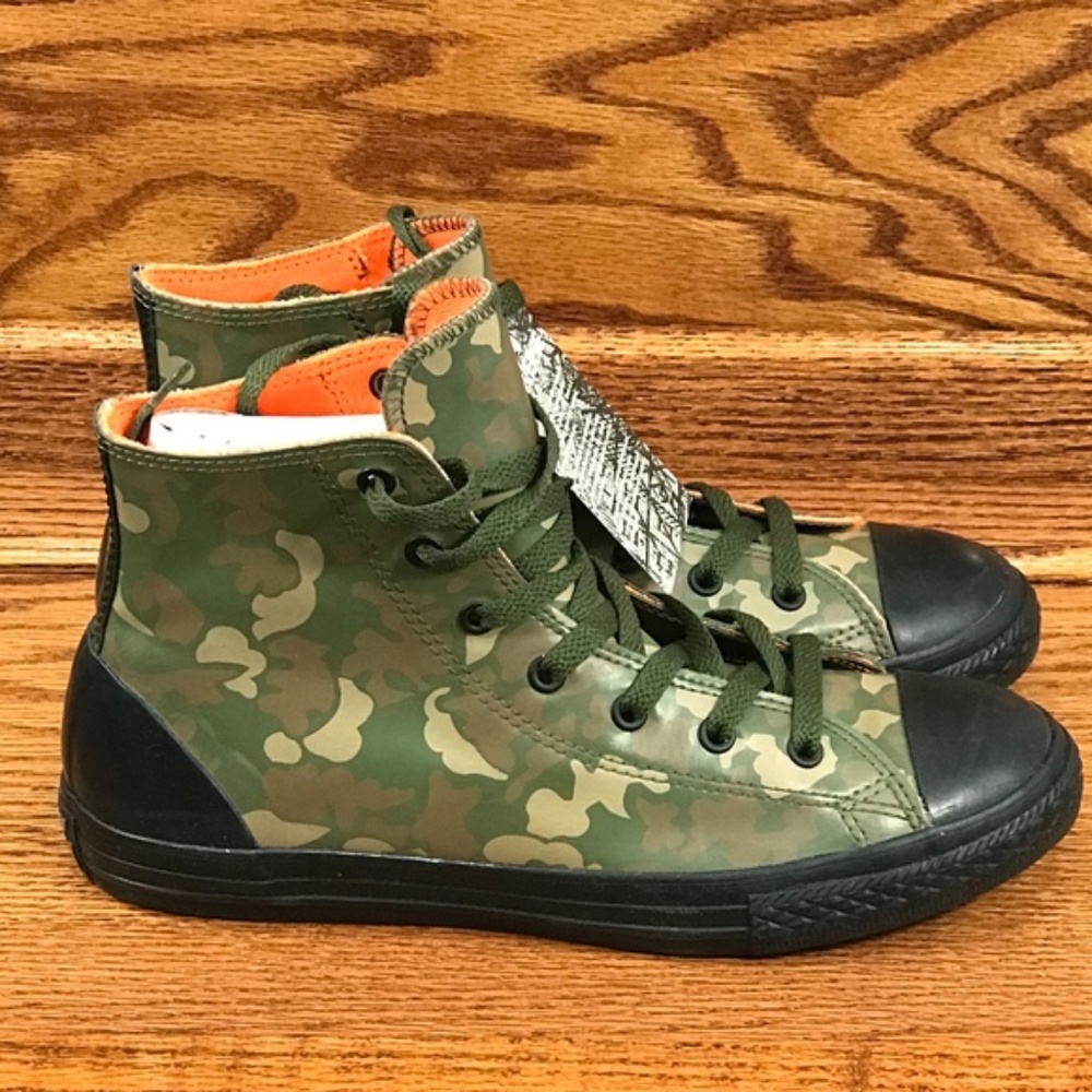 Converse Chuck Taylor All Star Rubber Hi Camo Shoes 651679C Size Junior 6 - Picture 2 of 8